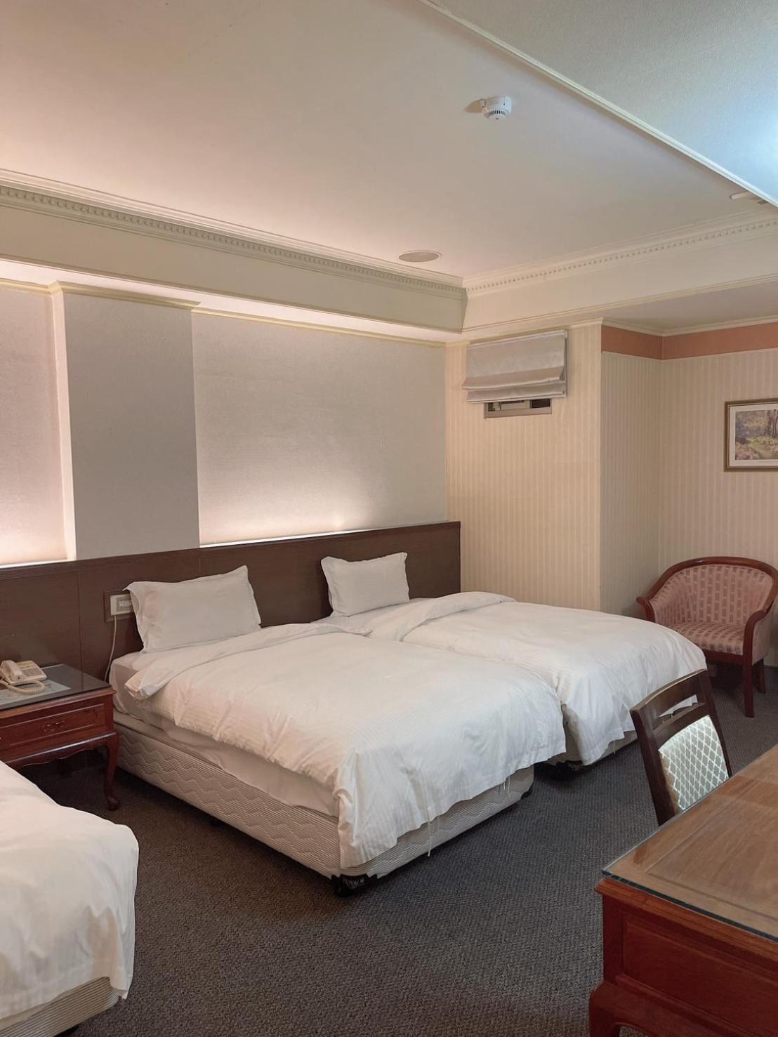 Duke Business Hotel Таоюань Экстерьер фото